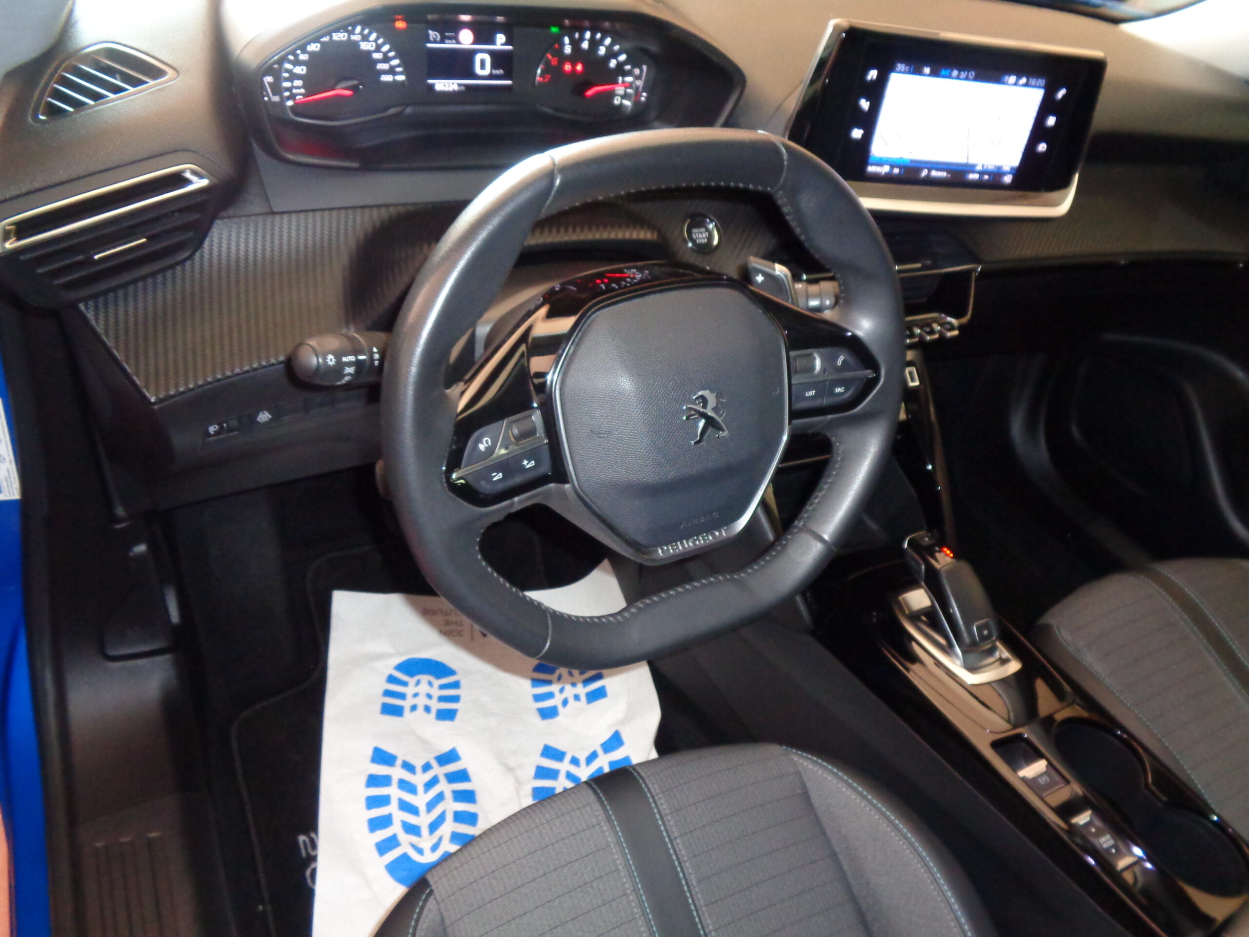 PEUGEOT 2008 BLUEHDi 130 S&S EAT8 ALLURE