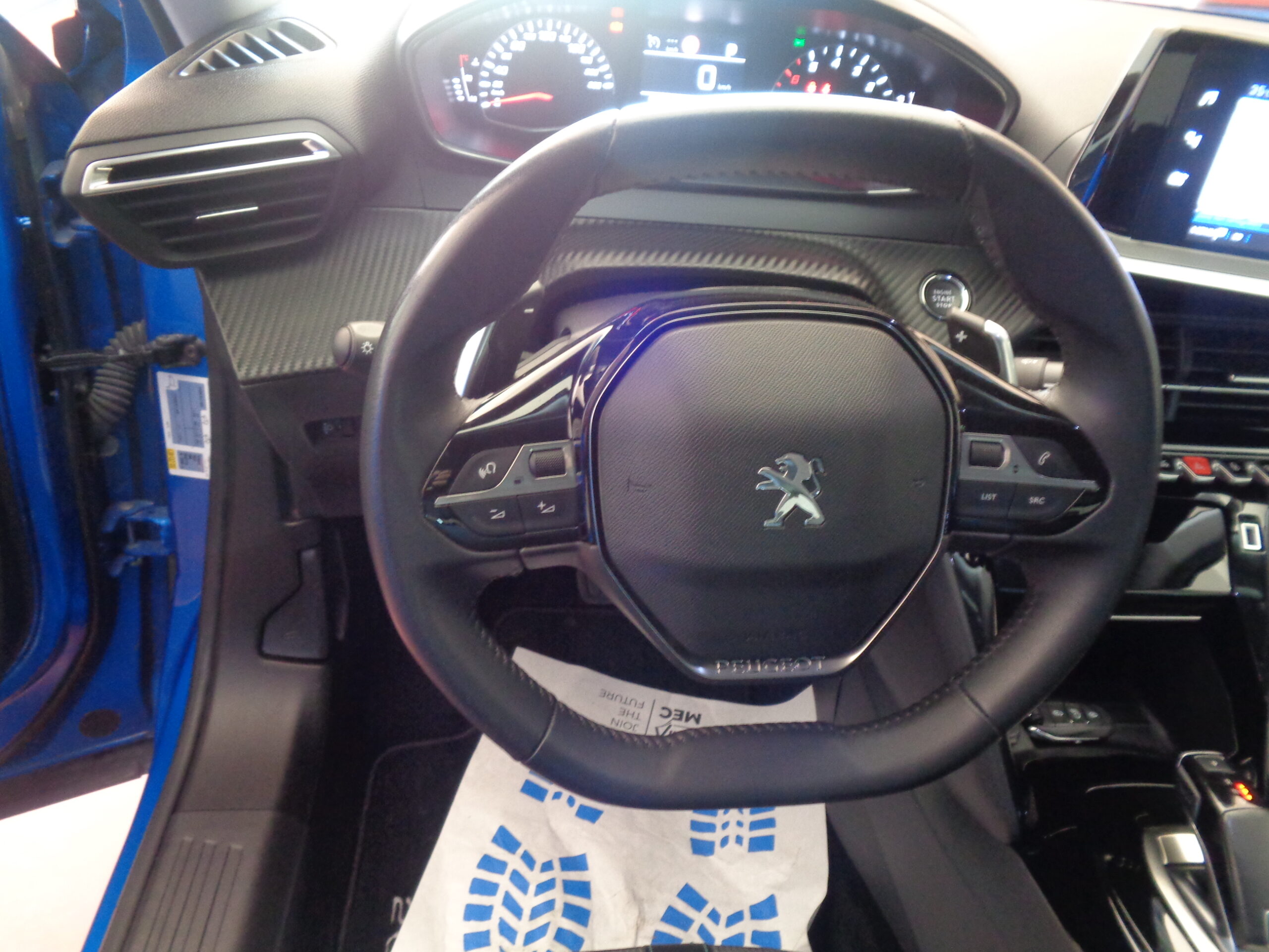 PEUGEOT 2008 BLUEHDi 130 S&S EAT8 ALLURE