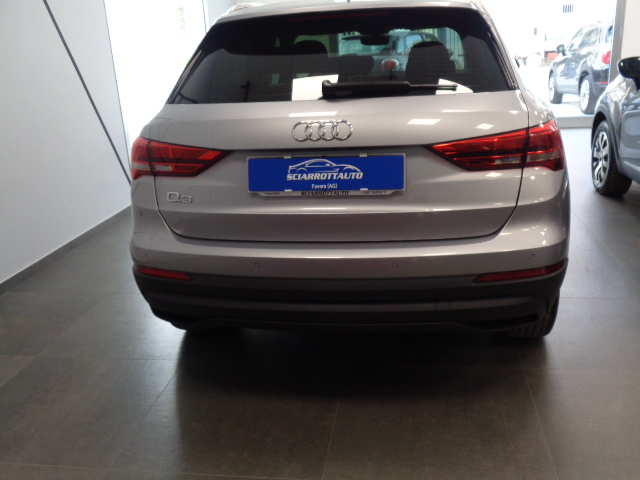 Audi Q3 35 TDI S tronic Business Advanced