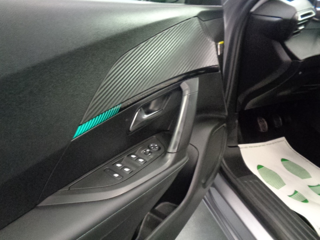 Peugeot 2008 BlueHDi 110 S&S Allure