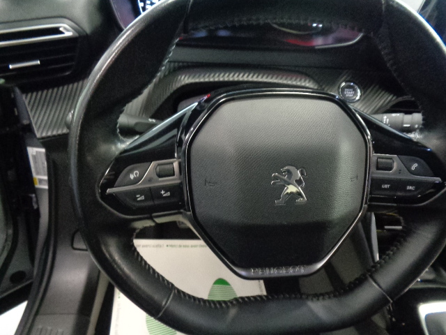 Peugeot 2008 BlueHDi 110 S&S Allure