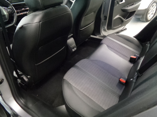 Peugeot 2008 BlueHDi 110 S&S Allure