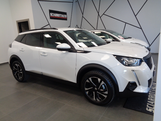 Peugeot 2008 BlueHDi 130 S&S EAT8 Allure