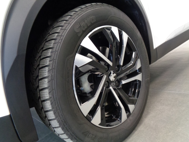 Peugeot 2008 BlueHDi 130 S&S EAT8 Allure