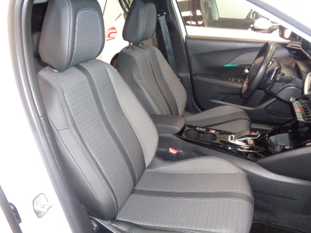 Peugeot 2008 BlueHDi 130 S&S EAT8 Allure