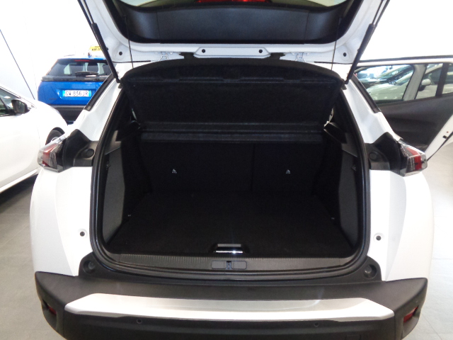Peugeot 2008 BlueHDi 130 S&S EAT8 Allure