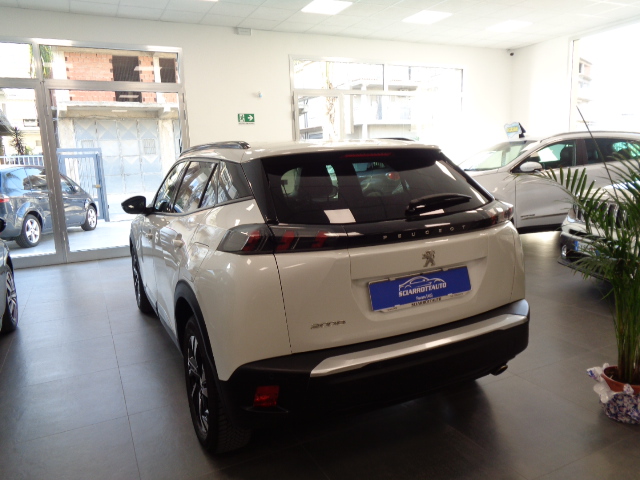 Peugeot 2008 BlueHDi 110 S&S Allure Pack