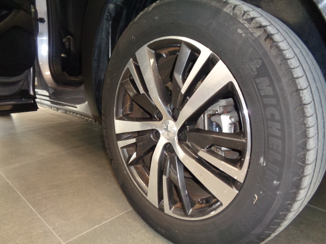 Peugeot 3008 3008 1.5 bluehdi Allure Pack s