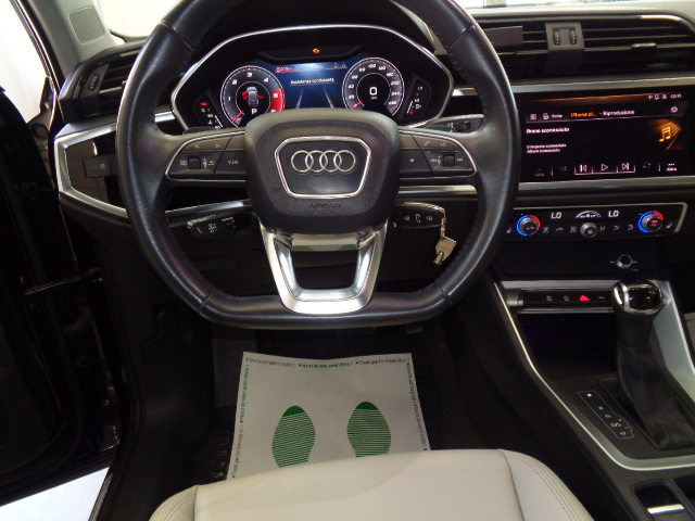 AUDI Q3 II 2019 35 2.0 tdi S line edition s-tronic