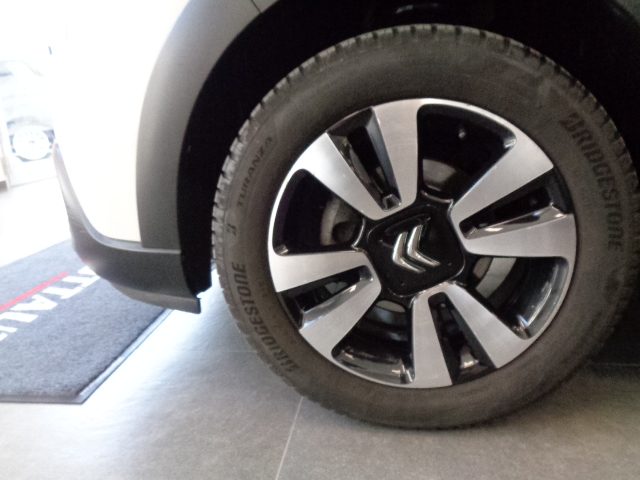 Citroen C3III 2017 1.2 puretech Shine s