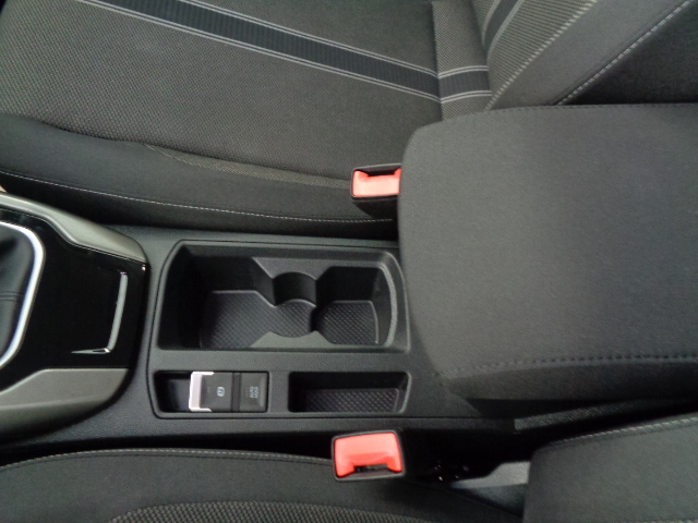 VOLKSWAGEN T-ROC 1.6 TDI
