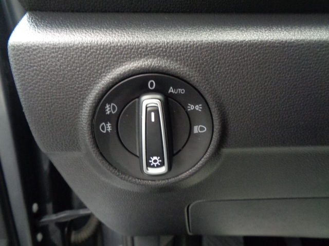 VOLKSWAGEN T-ROC 1.6 TDI