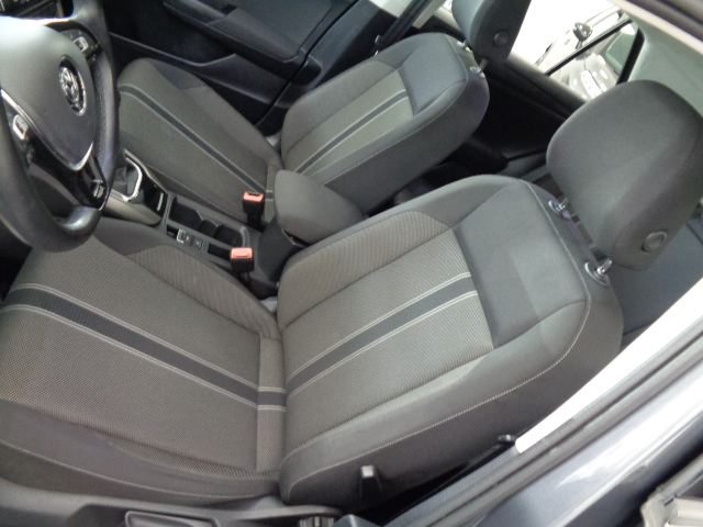 VOLKSWAGEN T-ROC 1.6 TDI