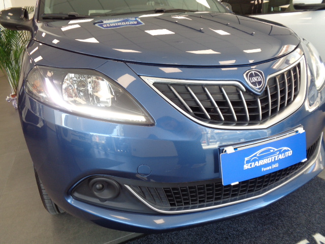 Lancia Ypsilon 1.0 FireFly 5 porte S&S Hybrid Gold