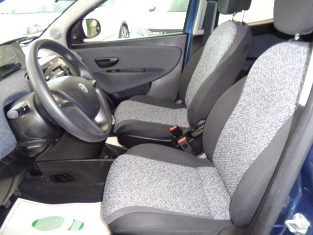 Lancia Ypsilon 1.0 FireFly 5 porte S&S Hybrid Gold