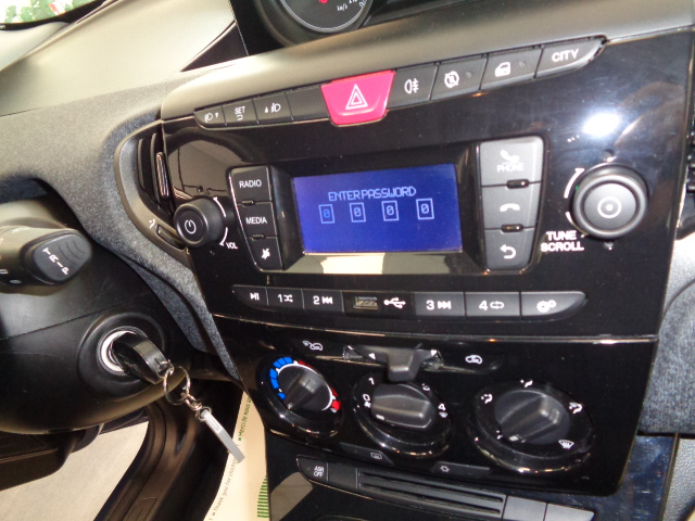 Lancia Ypsilon 1.0 FireFly 5 porte S&S Hybrid Gold