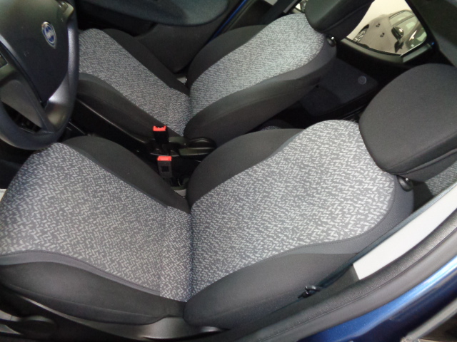 Lancia Ypsilon 1.0 FireFly 5 porte S&S Hybrid Gold