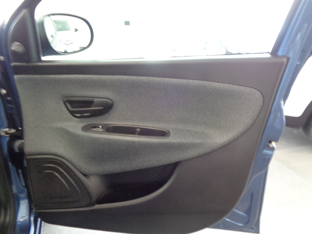 Lancia Ypsilon 1.0 FireFly 5 porte S&S Hybrid Gold